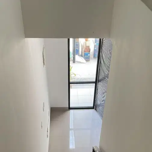 Modern 2-Bedroom Townhouse with Minimalist Design