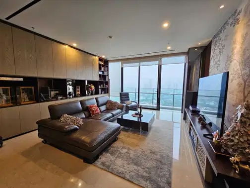 Luxurious 3BR Apartment with Designer Interior Pakubuwono