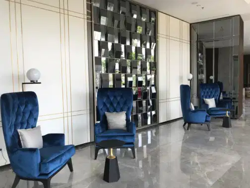 3 бөлмелі жартылай жабдықталған пәтер Sedayu City Suites-те, Kelapa Gading-ге жақын стратегиялық орналасуы