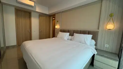 Spacious 3-Bedroom Apartment with Golf Course View