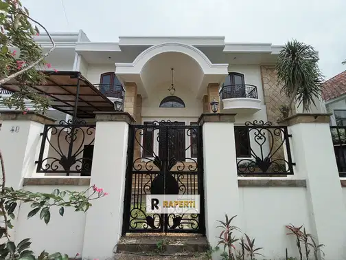 Luxurious 5-Bedroom Villa with Pool in Pondok Indah