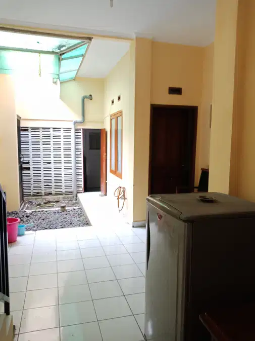 Comfortable House in Dago Asri - Flood-Free, Secure Location