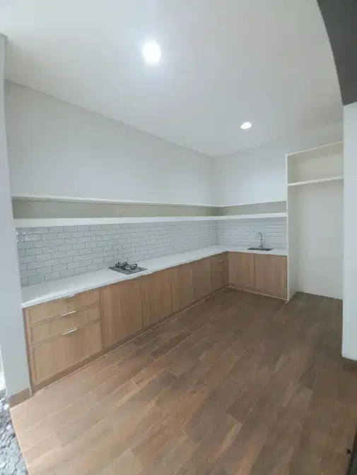 Flora Freya Premium 2-Story House in Summarecon Bandung