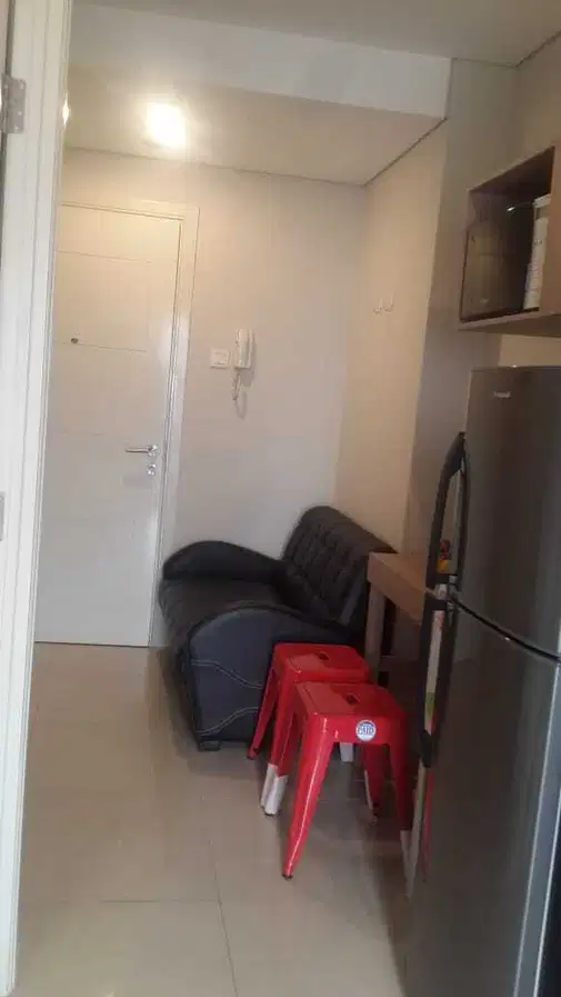 Modern 1-Bedroom Apartment with Pool and Gym