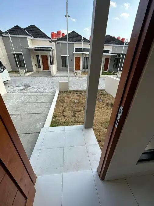 New Semi-Furnished House Near Balong Waterpark