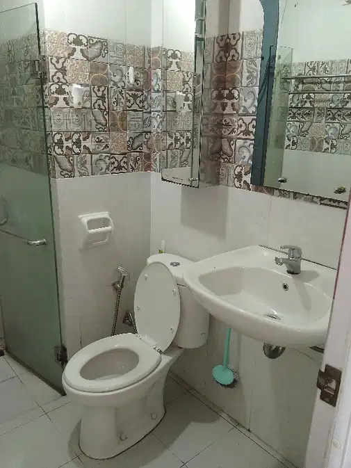 di sewakan apartemen green lake Sunter tipe 3 bedroom semi furnish