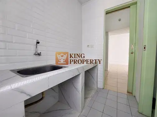 3 Bedroom Apartment in Season City with Pool View