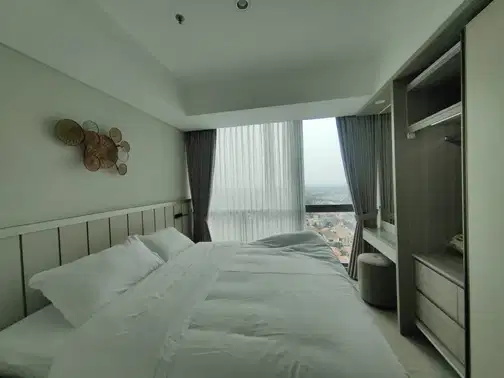 Spacious 3-Bedroom Apartment with Golf Course View