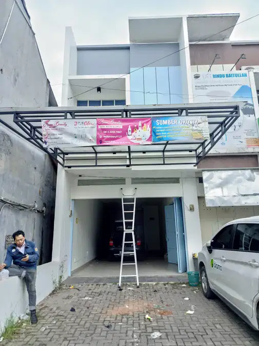 2-Story Commercial Space near Buahbatu, Strategic Location