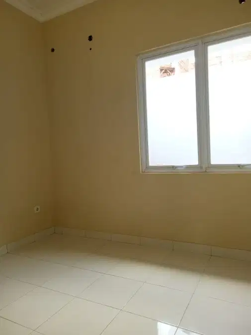 Comfortable Cluster Housing Near Toll Access and Shopping Center