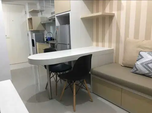 TANGLIN 2BR Apartemen Full Furnish Connect Pakuwon Mall