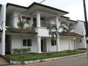 Kemang Inside кешеніндегі үй - 4 жұманақты кең жер