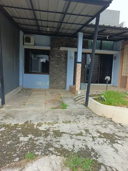 Flood-Free Property Near School and Culinary Locations