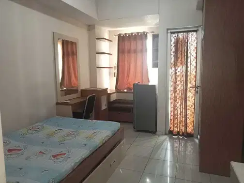 Compact Studio Apartment with Essential Amenities