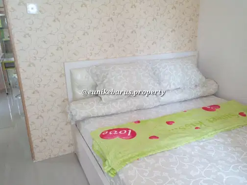 Educity Tower Yale Apartment - Comfortable and Strategic Location