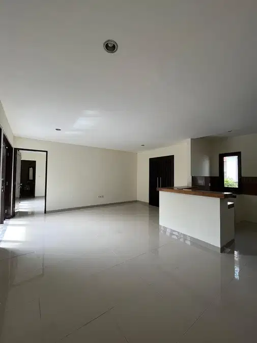 Villa in Sanur Kauh - Strategic Location with Multiple Features
