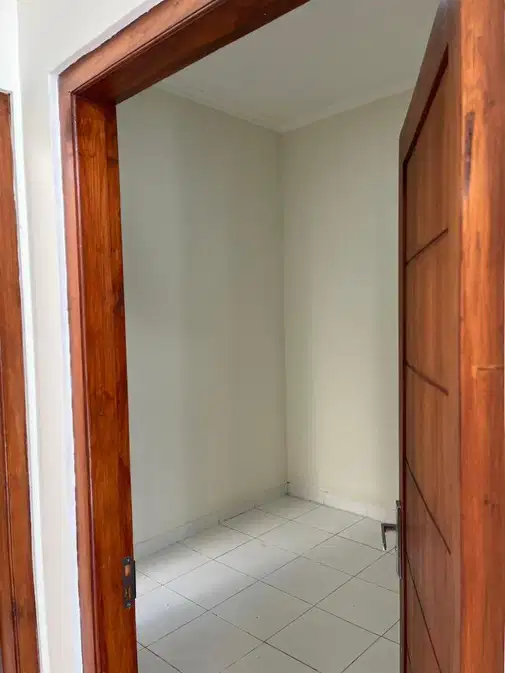 New Semi-Furnished House Near Balong Waterpark