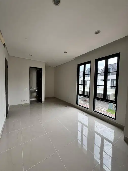 White House - Affordable New House in Dian Istana