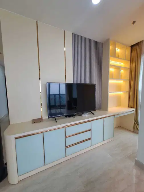 57 Promenade пәтері - 3 бөлмелі люкс жиһаздары бар бірлік