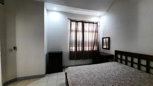 Furnished Townhouse on 2nd Floor, Clean and Comfortable