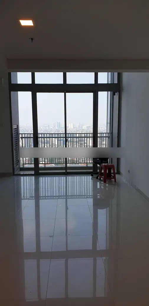 Modern Apartment with City View and Fitness Center