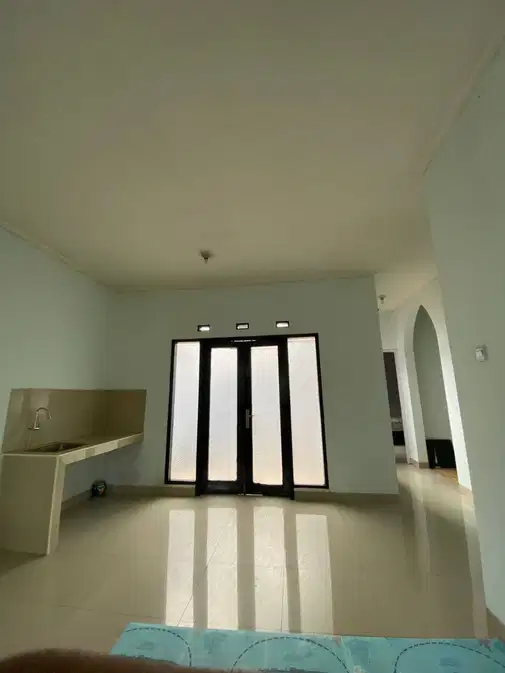 Newly Renovated House in De' Marrakesh Complex near Whoosh Station