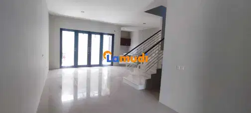 Rumah Pantai Mentari, Kenjeran - 3+1 Bedrooms, Spacious Home