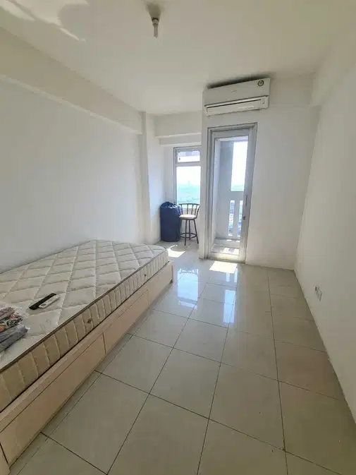 Studio Apartemen Greenbay Semi Furnished with Sea View