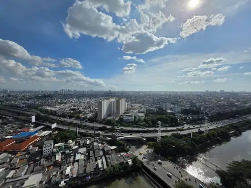 Seasons City, Батыс Джакартадағы қосымша бөлмесі бар 2 бөлмелі пәтер