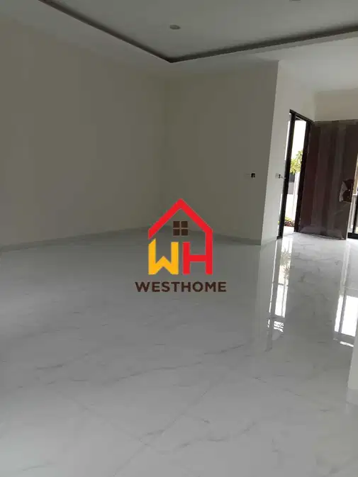 Modern 4-Bedroom Townhouse in Suvarna Sutera
