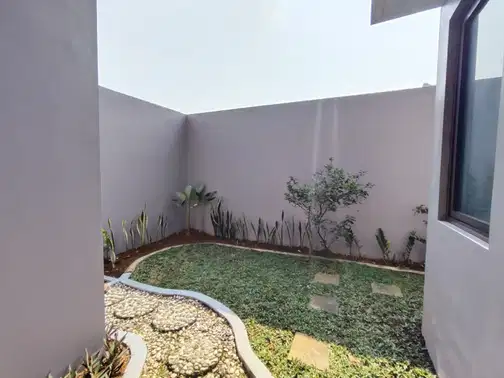 Sentul City House - Green Living Near Amenities