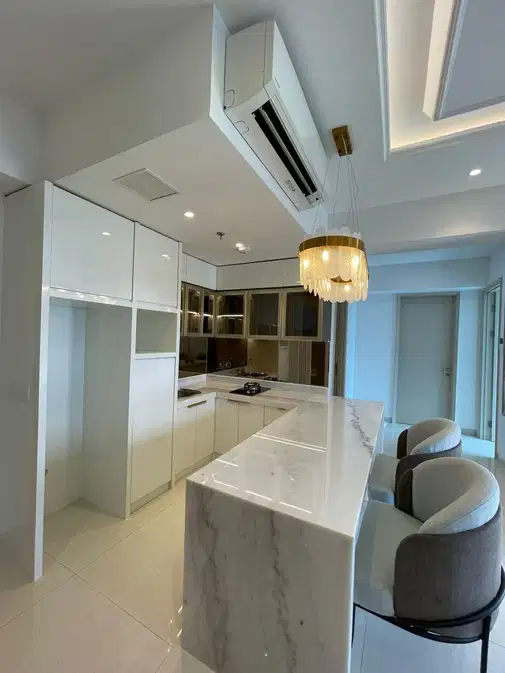 Apartment La Riz Above Pakuwon Mall - Luxurious 2BR Fully Furnished