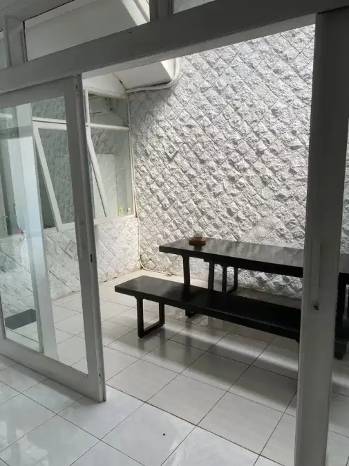Rumah Singgasana Pradana - 3 Bedroom House for Rent