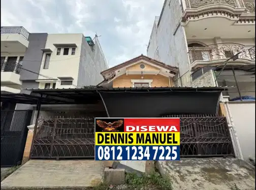 Duta Mas Jelambar кешеніндегі кең 2 қабатты үй