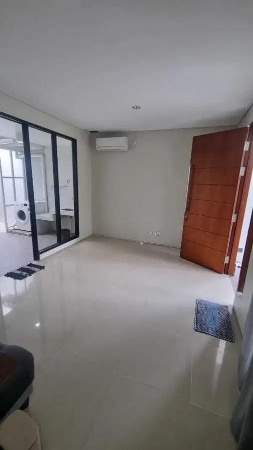 Two-Story House in Strategic and Comfortable Location
