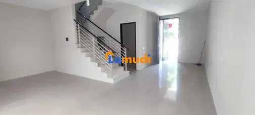 Rumah Pantai Mentari, Kenjeran - 3+1 Bedrooms, Spacious Home