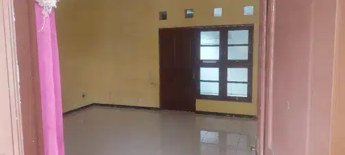 Дом в Puri Surya Jaya - Удобное расположение рядом с множеством удобств