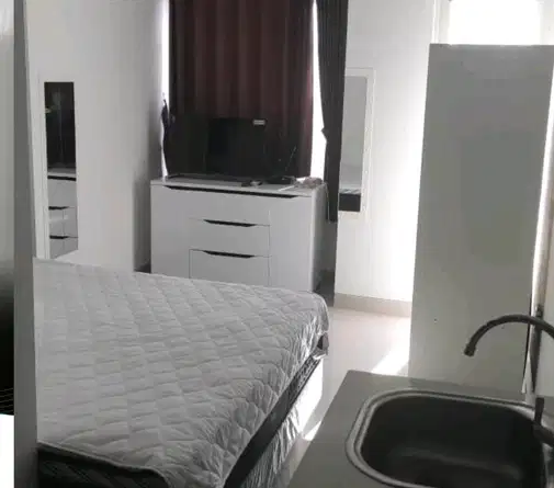 Студия в жилом комплексе Klaska Residence в Вонокромо, Сурабая
