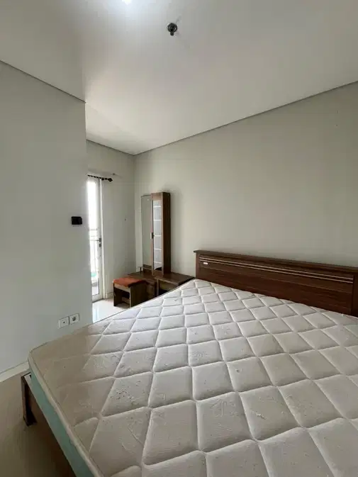2 Bedroom Madison Park Apartment - Fully Furnished and Ready to Move In
