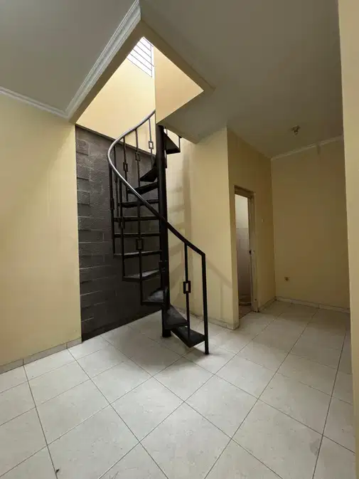 Comfortable 3-Bedroom House in Taman Holis Indah