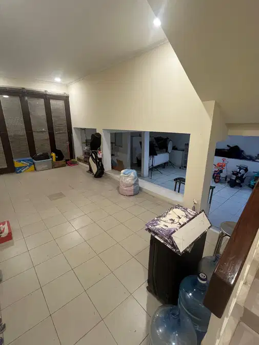 Rumah layar Permai PIK - Кең 4+1 жатқа бөлмелі таунхаус