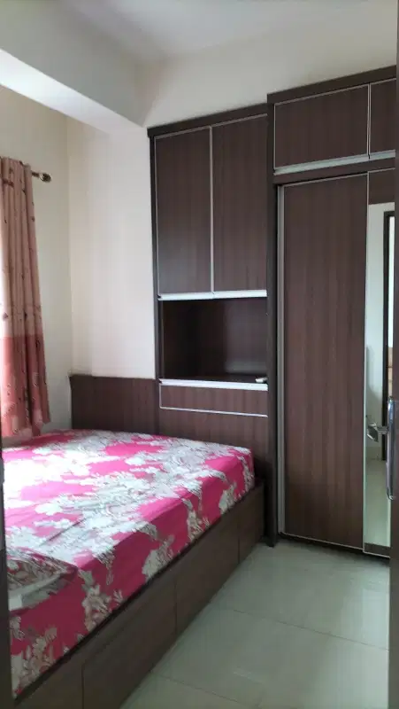 Furnished 2-Bedroom Apartment with Pool View
