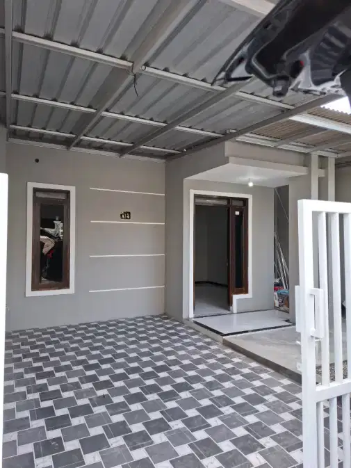 1-Story Rental House with 2 Bedrooms and Carport