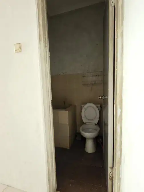 Cozy 2-Bedroom House, Corner Lot, Cool and Quiet Location