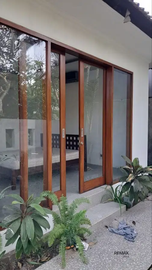Villa in Umalas - Strategic Location Near Seminyak and Canggu