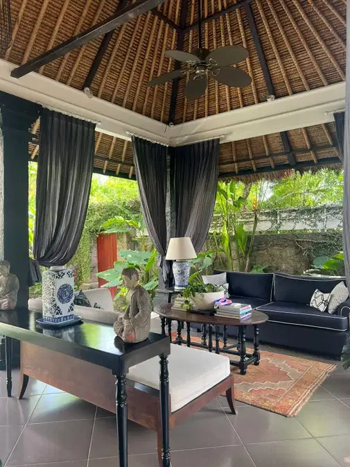 Luxurious 3-Bedroom Villa with Pool in Buwit