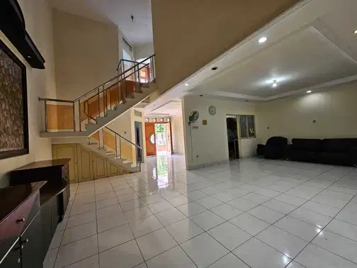 Modern Two-Story House with 4 Bedrooms in Cakung