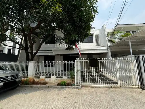 Rumah Janur Indah - Kelapa Gading: Spacious 2-Story House