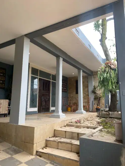 2-Story House with 3 Bedrooms, Fully Furnished, Near MRT