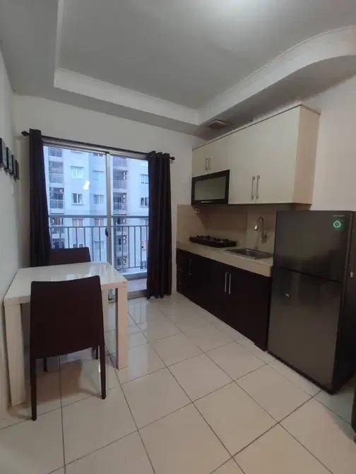 2-комнатная квартира в Mediterania Garden Residences 2 - стратегическое расположение в Западной Джакарте